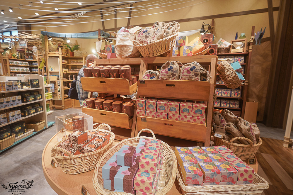 JUNGLIA OKINAWA餐廳商店篇！！全景餐廳、狂野盛宴、美食餐車、JUNGLIA商店 @緹雅瑪 美食旅遊趣