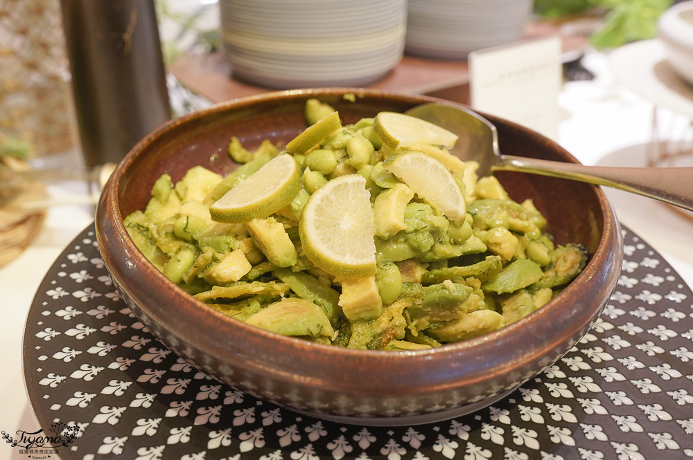 星野集團 西表島飯店 自助晚餐篇！亞熱帶西表島特色料理，沖繩牛排、花蟹海鮮湯、石垣島布丁、八重山泡盛 @緹雅瑪 美食旅遊趣