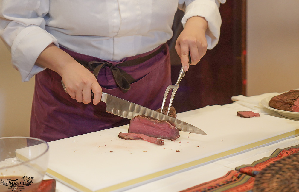 星野集團 西表島飯店 自助晚餐篇！亞熱帶西表島特色料理，沖繩牛排、花蟹海鮮湯、石垣島布丁、八重山泡盛 @緹雅瑪 美食旅遊趣