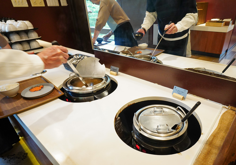 星野TOMAMU度假村自助早餐hal，鮭魚親子丼、法國吐司、豐盛西式糕點櫃，早餐前先至水之教堂參觀 @緹雅瑪 美食旅遊趣