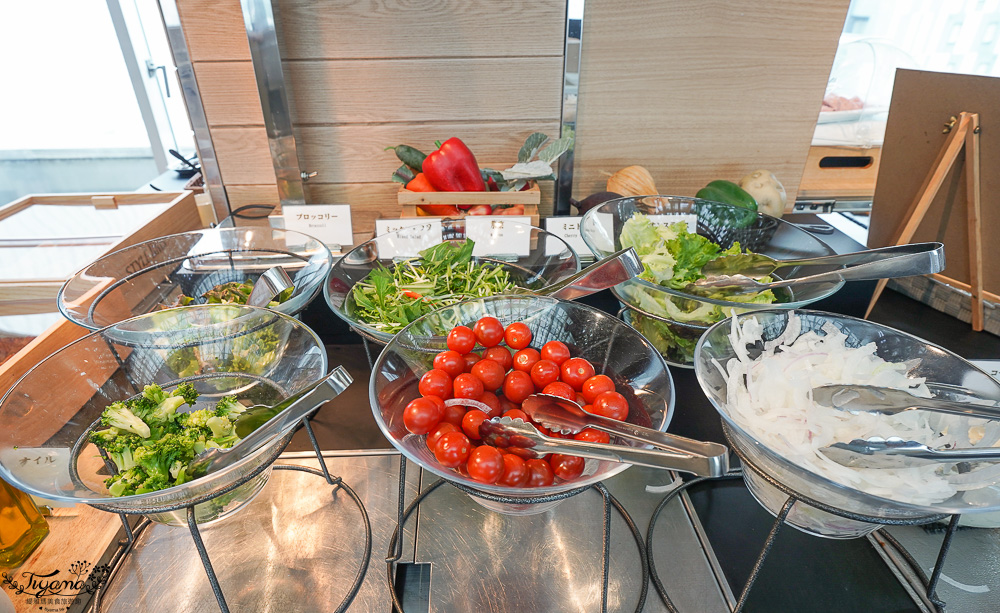 旭川車站住宿｜WING國際飯店 旭川站前｜KOKO HOTEL 旭川站前，美味早餐DIY海鮮丼，近車場、超市、購物中心 @緹雅瑪 美食旅遊趣