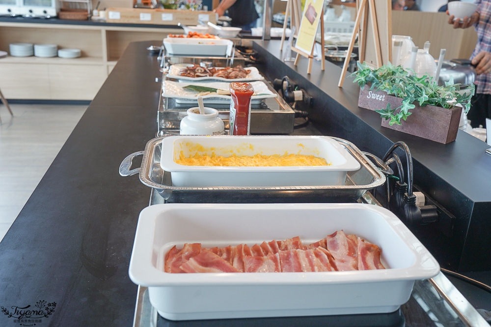 旭川車站住宿｜WING國際飯店 旭川站前｜KOKO HOTEL 旭川站前，美味早餐DIY海鮮丼，近車場、超市、購物中心 @緹雅瑪 美食旅遊趣