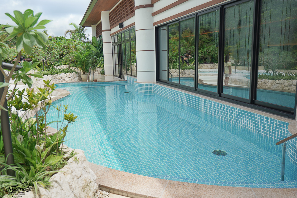 JUNGLIA OKINAWA浴池區「SPA JUNGLIA｜熱帶綠洲」，戶外無邊際浴池，叢林景觀餐廳熱帶綠洲 @緹雅瑪 美食旅遊趣