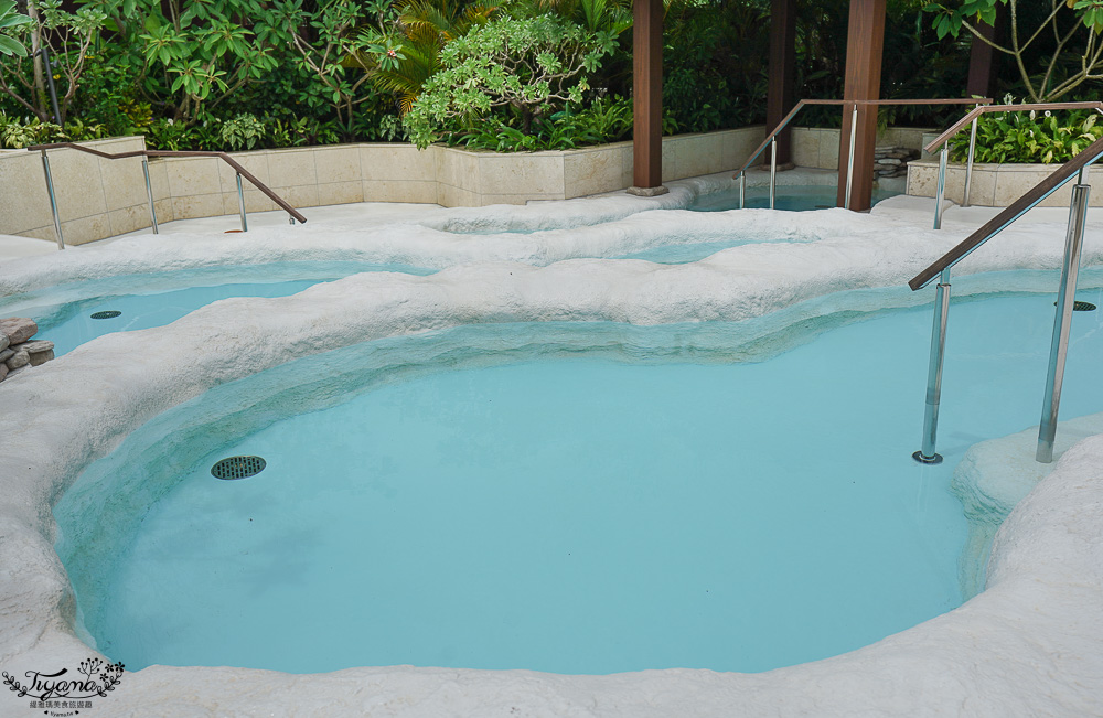 JUNGLIA OKINAWA浴池區「SPA JUNGLIA｜熱帶綠洲」，戶外無邊際浴池，叢林景觀餐廳熱帶綠洲 @緹雅瑪 美食旅遊趣