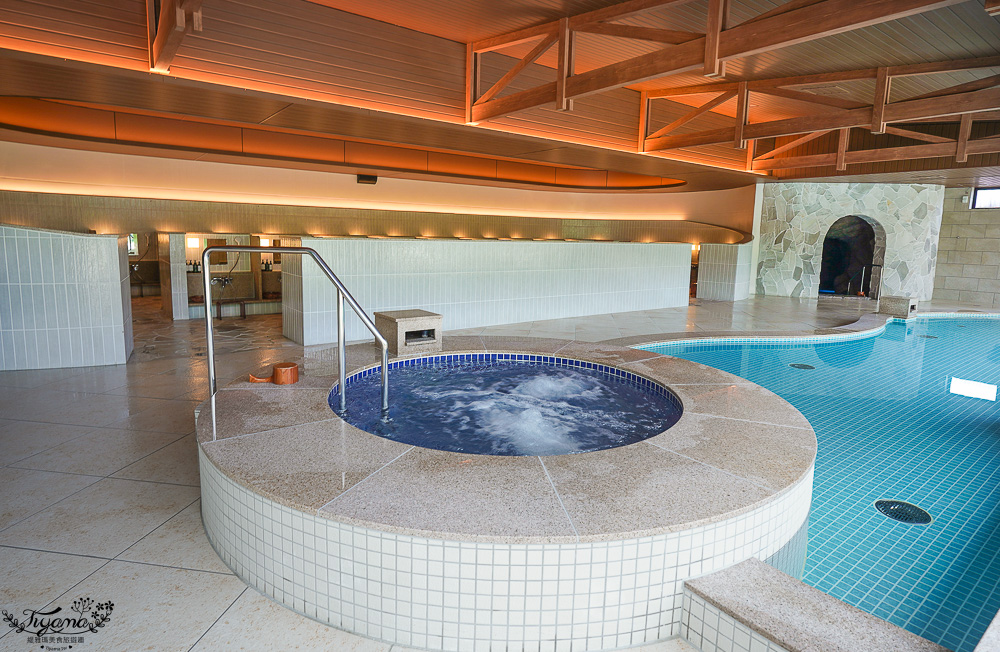 JUNGLIA OKINAWA浴池區「SPA JUNGLIA｜熱帶綠洲」，戶外無邊際浴池，叢林景觀餐廳熱帶綠洲 @緹雅瑪 美食旅遊趣