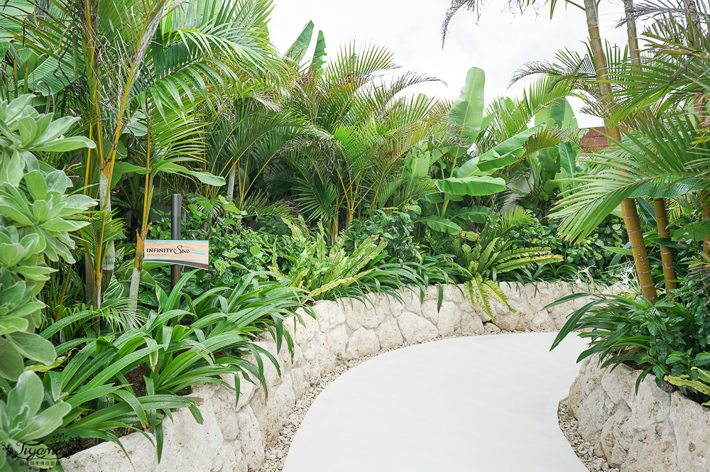 JUNGLIA OKINAWA浴池區「SPA JUNGLIA｜熱帶綠洲」，戶外無邊際浴池，叢林景觀餐廳熱帶綠洲 @緹雅瑪 美食旅遊趣