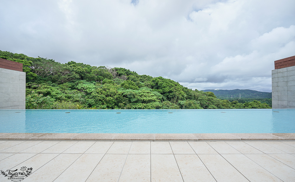 JUNGLIA OKINAWA浴池區「SPA JUNGLIA｜熱帶綠洲」，戶外無邊際浴池，叢林景觀餐廳熱帶綠洲 @緹雅瑪 美食旅遊趣
