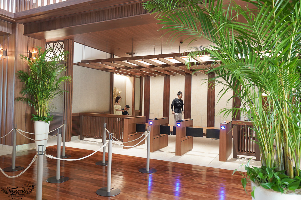 JUNGLIA OKINAWA浴池區「SPA JUNGLIA｜熱帶綠洲」，戶外無邊際浴池，叢林景觀餐廳熱帶綠洲 @緹雅瑪 美食旅遊趣