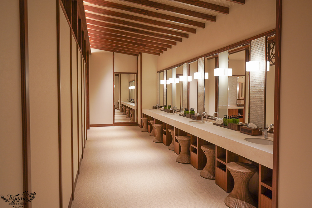 JUNGLIA OKINAWA浴池區「SPA JUNGLIA｜熱帶綠洲」，戶外無邊際浴池，叢林景觀餐廳熱帶綠洲 @緹雅瑪 美食旅遊趣