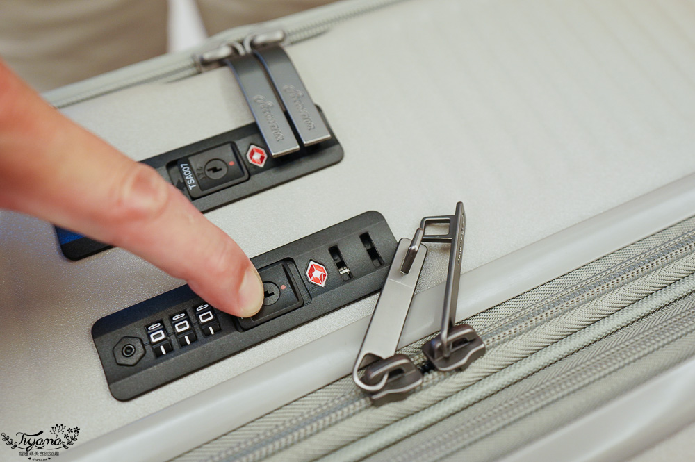 台灣行李箱推薦｜Arowana亞諾納 台灣設計品牌：31吋極致美學運動鋁框行李箱｜29吋前開式/側開式 避震輪河馬行李箱｜走出你的旅行品味 @緹雅瑪 美食旅遊趣