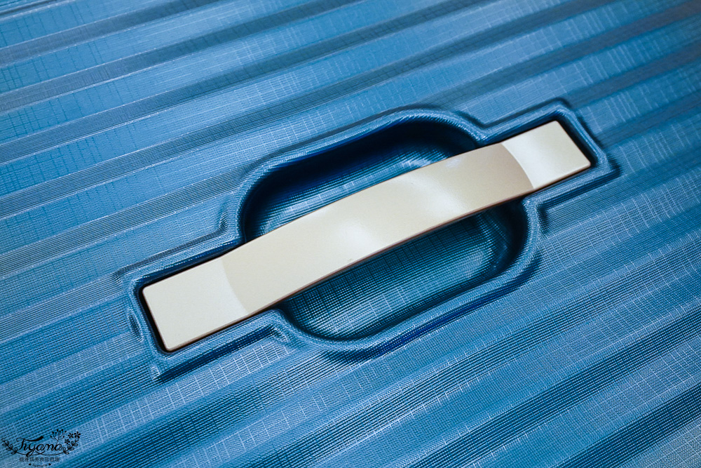 台灣行李箱推薦｜Arowana亞諾納 台灣設計品牌：31吋極致美學運動鋁框行李箱｜29吋前開式/側開式 避震輪河馬行李箱｜走出你的旅行品味 @緹雅瑪 美食旅遊趣