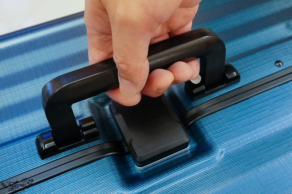 台灣行李箱推薦｜Arowana亞諾納 台灣設計品牌：31吋極致美學運動鋁框行李箱｜29吋前開式/側開式 避震輪河馬行李箱｜走出你的旅行品味 @緹雅瑪 美食旅遊趣