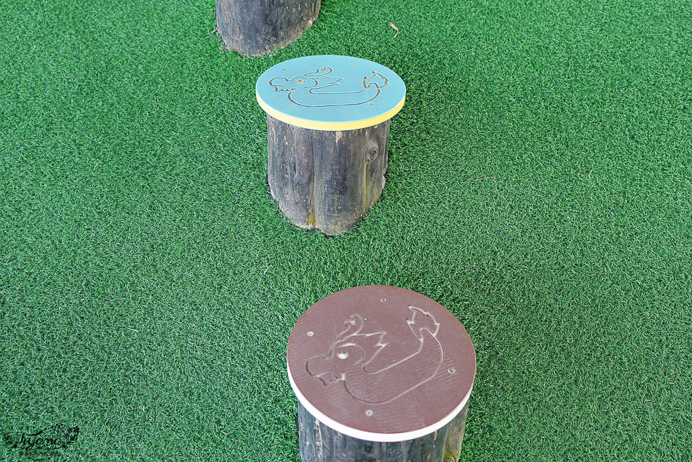 宜蘭公園「礁溪二龍之心公園」龍舟主題親子景點，高速公路下的遮陽兒童遊戲場、籃球場！有免費停車場 @緹雅瑪 美食旅遊趣