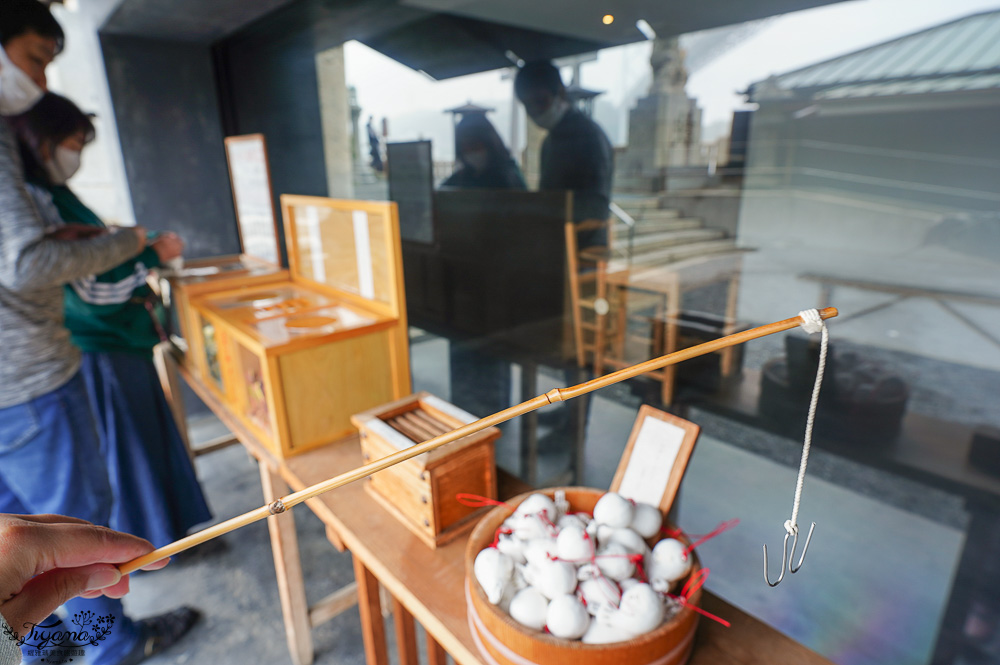 九州門司港景點｜可愛河豚神籤「和布刈神社」，九州最北邊的海景神社，關門海峽旁面海絕美景色的小巧神社 @緹雅瑪 美食旅遊趣