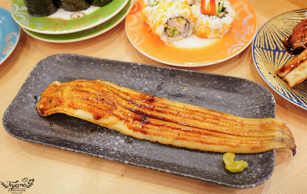 北海道人氣「迴轉壽司 Toriton 清田店」在地人氣迴轉壽司名店！！高CP值~ @緹雅瑪 美食旅遊趣