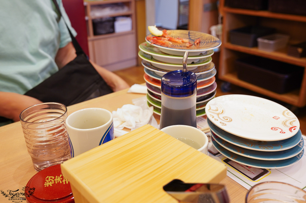 北海道人氣「迴轉壽司 Toriton 清田店」在地人氣迴轉壽司名店！！高CP值~ @緹雅瑪 美食旅遊趣