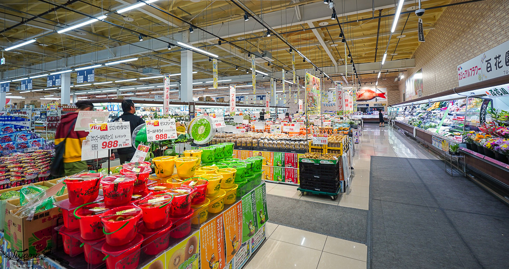 日本超市TRIAL ｜24小時大型便宜超市「 TRIAL 苫小牧西店」日本在地人都愛逛這間，食品生活雜貨樣樣齊全~價格好便宜根本批發價 @緹雅瑪 美食旅遊趣