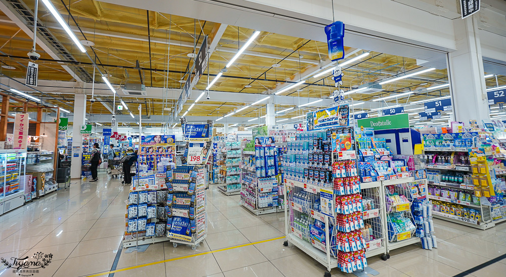 日本超市TRIAL ｜24小時大型便宜超市「 TRIAL 苫小牧西店」日本在地人都愛逛這間，食品生活雜貨樣樣齊全~價格好便宜根本批發價 @緹雅瑪 美食旅遊趣