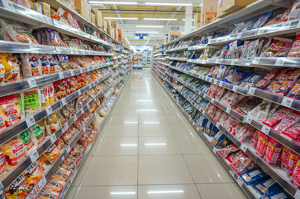 日本超市TRIAL ｜24小時大型便宜超市「 TRIAL 苫小牧西店」日本在地人都愛逛這間，食品生活雜貨樣樣齊全~價格好便宜根本批發價 @緹雅瑪 美食旅遊趣