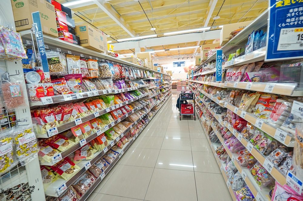 日本超市TRIAL ｜24小時大型便宜超市「 TRIAL 苫小牧西店」日本在地人都愛逛這間，食品生活雜貨樣樣齊全~價格好便宜根本批發價 @緹雅瑪 美食旅遊趣
