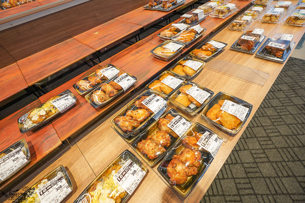 日本超市TRIAL ｜24小時大型便宜超市「 TRIAL 苫小牧西店」日本在地人都愛逛這間，食品生活雜貨樣樣齊全~價格好便宜根本批發價 @緹雅瑪 美食旅遊趣