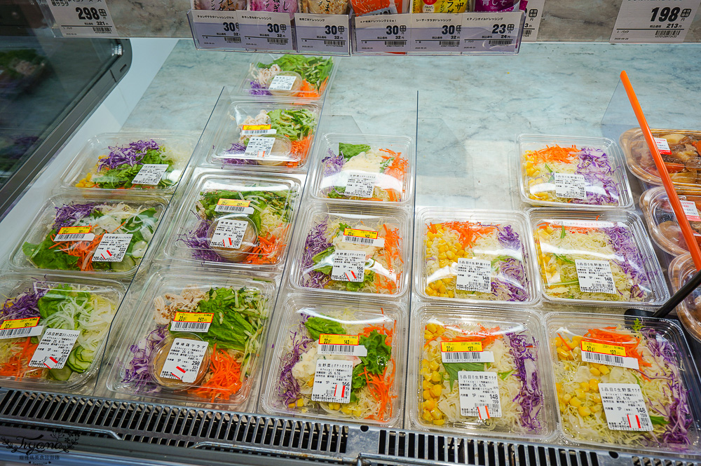 日本超市TRIAL ｜24小時大型便宜超市「 TRIAL 苫小牧西店」日本在地人都愛逛這間，食品生活雜貨樣樣齊全~價格好便宜根本批發價 @緹雅瑪 美食旅遊趣