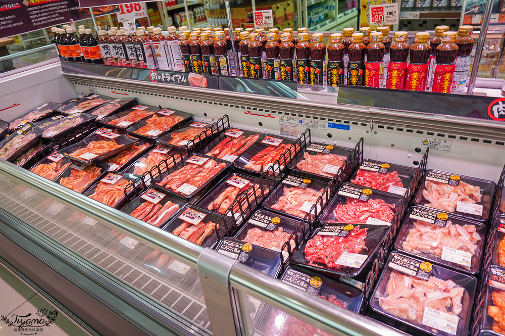 日本超市TRIAL ｜24小時大型便宜超市「 TRIAL 苫小牧西店」日本在地人都愛逛這間，食品生活雜貨樣樣齊全~價格好便宜根本批發價 @緹雅瑪 美食旅遊趣