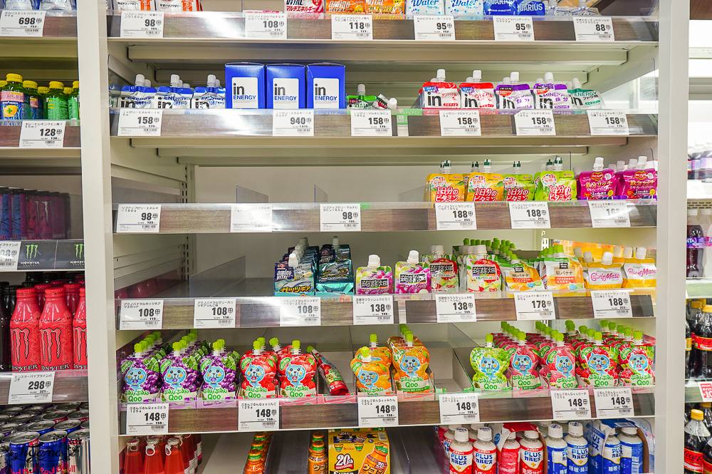 日本超市TRIAL ｜24小時大型便宜超市「 TRIAL 苫小牧西店」日本在地人都愛逛這間，食品生活雜貨樣樣齊全~價格好便宜根本批發價 @緹雅瑪 美食旅遊趣