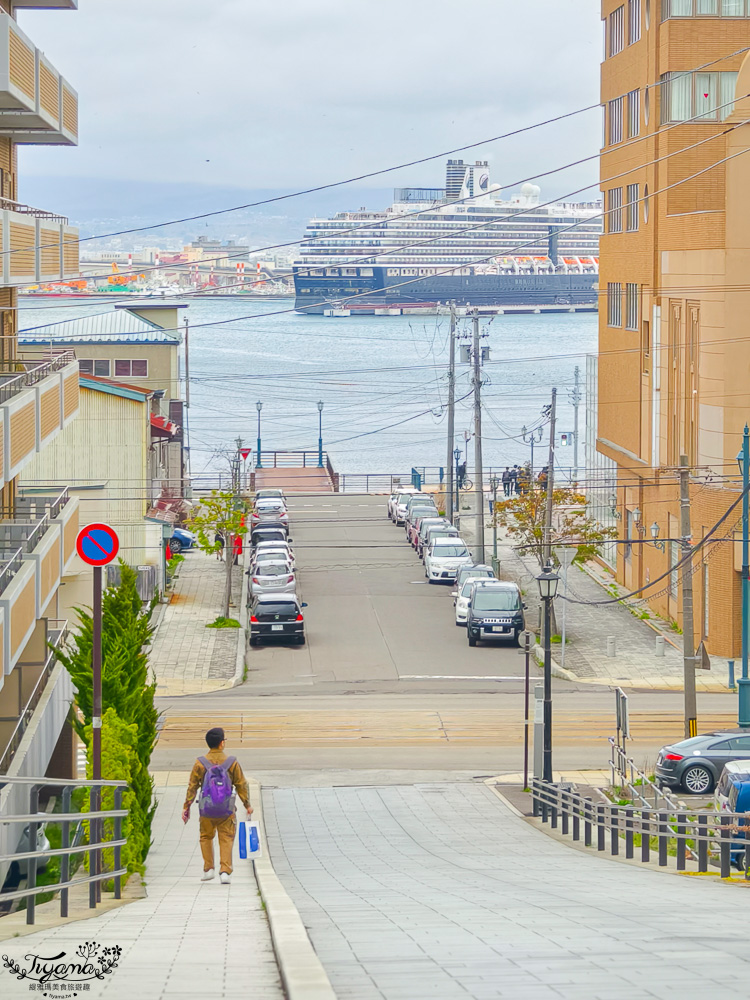 北海道函館美食｜星巴克 函館濱海店：海景星巴克，近函館西波止場、金森紅磚倉庫 @緹雅瑪 美食旅遊趣