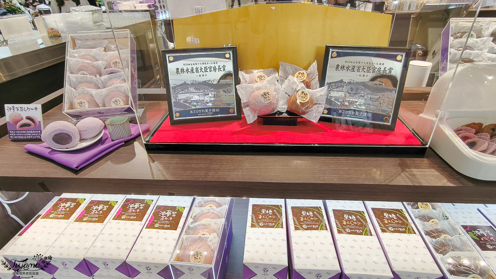 新石垣機場到市區交通｜新石垣機場伴手禮商店：1樓整層伴手禮土特產逛不完！新石垣機場&harr;︎石垣港交通 @緹雅瑪 美食旅遊趣