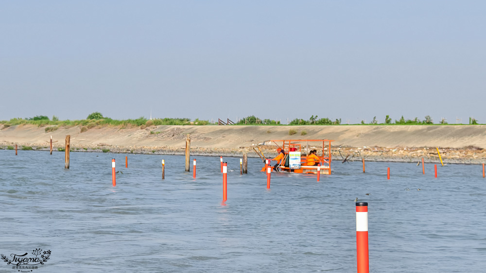 王功挖蛤烤蚵吃到飽！王功丫瑋觀光採蚵車，烤棚大又乾淨，收費大人200．小孩100．幼童免費，最超值的玩水活動 @緹雅瑪 美食旅遊趣