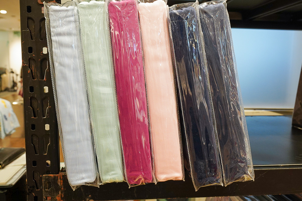 嘉義新光三越週年慶寢具特賣會【多利寶寢具特賣會】工廠直營天絲寢具平價高品質，夏涼被、枕頭990元買一送一，還能參加新光三越週年慶單筆3000贈2000點活動 @緹雅瑪 美食旅遊趣