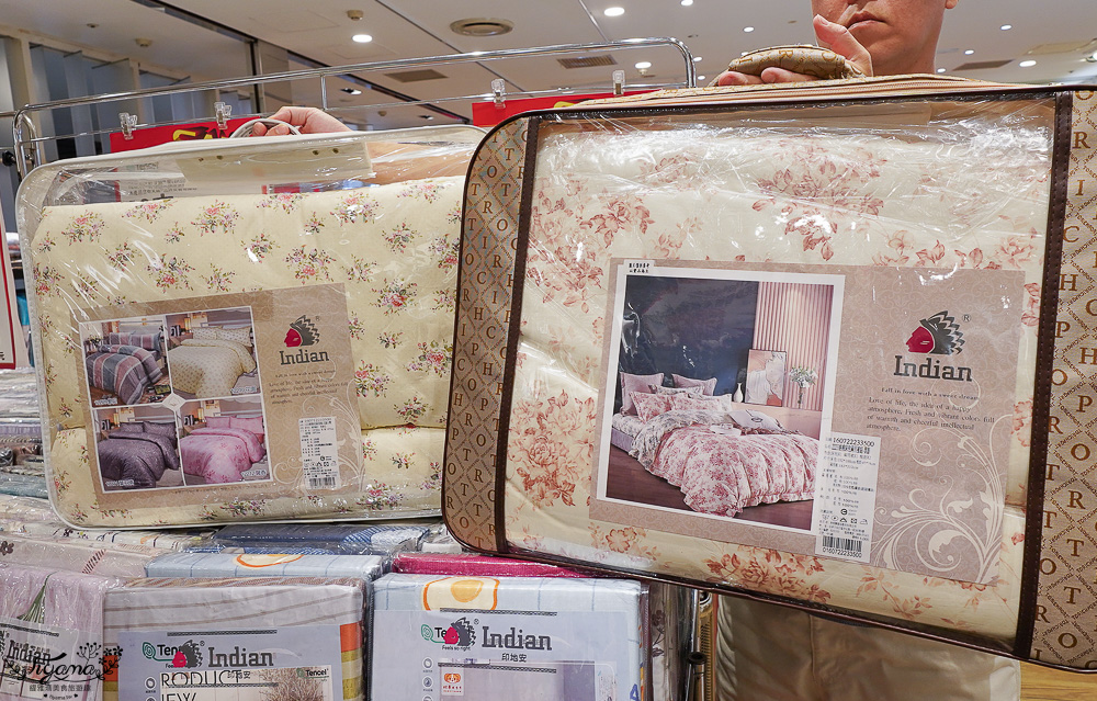 嘉義新光三越週年慶寢具特賣會【多利寶寢具特賣會】工廠直營天絲寢具平價高品質，夏涼被、枕頭990元買一送一，還能參加新光三越週年慶單筆3000贈2000點活動 @緹雅瑪 美食旅遊趣