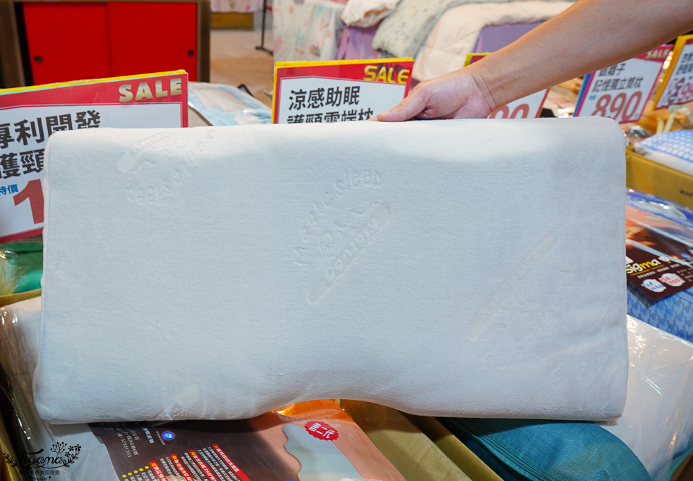 高雄多利寶寢具特賣會開跑囉！！換季出清~殺很大”990元兩用床包組”限量售完為止，枕頭涼被990元買一送一，冬季被5折，工廠直營天絲寢具超甜價~ @緹雅瑪 美食旅遊趣