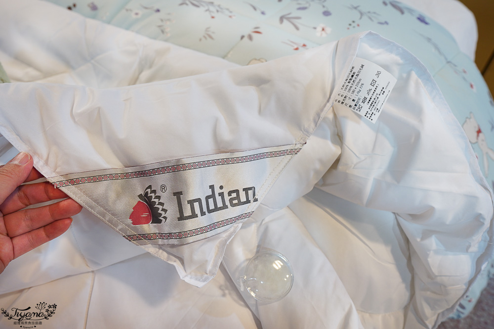 台南多利寶寢具特賣會｜海馬台南年度聯合特賣會：台灣工廠直營天絲寢具親民價就能買到！！多款枕頭買一送一只要990.天絲床包兩用被組1980起.兒童枕299.機能被990，冬天換季補寢具買到賺到 @緹雅瑪 美食旅遊趣