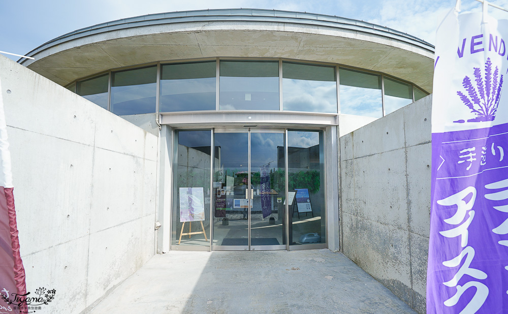 北海道頭大佛殿，在真駒内滝野霊園裡建築大師安藤忠雄的作品「洞窟中巨大佛殿」 @緹雅瑪 美食旅遊趣