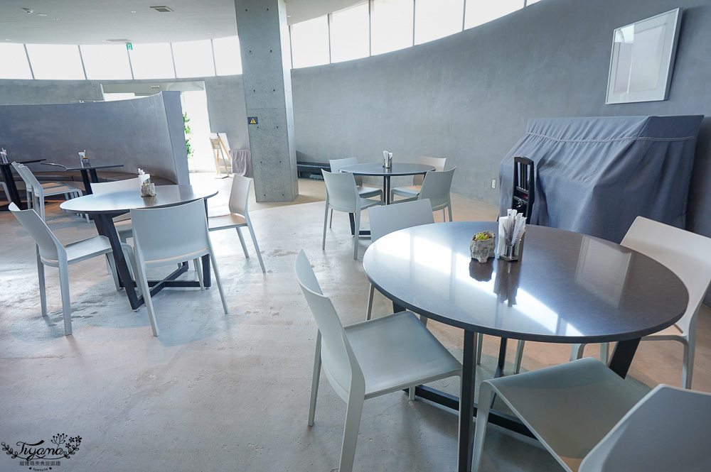 北海道頭大佛殿，在真駒内滝野霊園裡建築大師安藤忠雄的作品「洞窟中巨大佛殿」 @緹雅瑪 美食旅遊趣