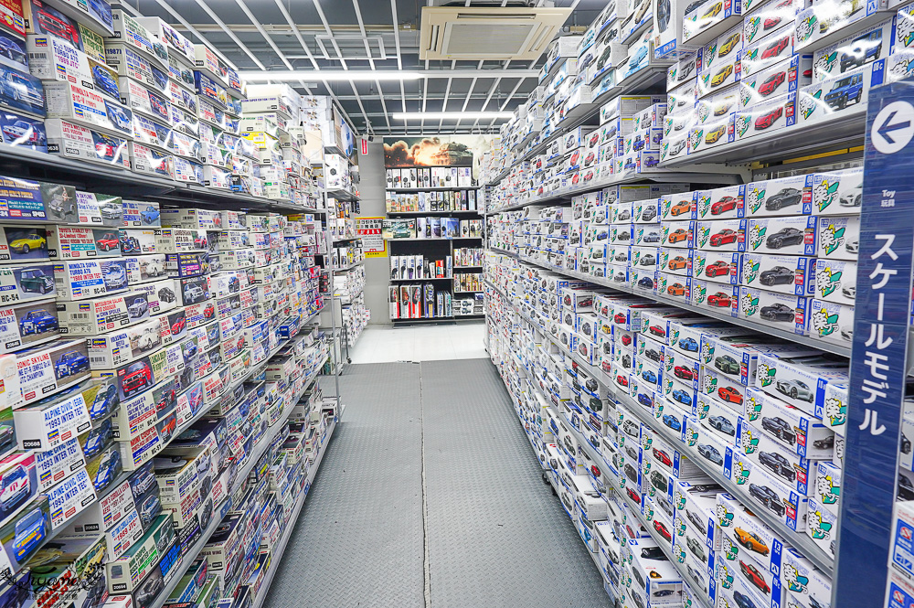 名古屋電器行「Bic Camera 名古屋站西店」BIC CAMERA 93折扣券，買家電、行李箱、鋼彈模型、遊戲片、玩具、藥妝 一次搞定 @緹雅瑪 美食旅遊趣