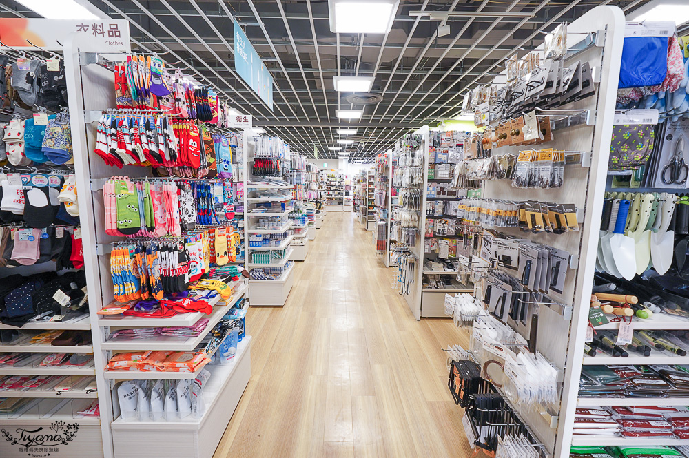 名古屋電器行「Bic Camera 名古屋站西店」BIC CAMERA 93折扣券，買家電、行李箱、鋼彈模型、遊戲片、玩具、藥妝 一次搞定 @緹雅瑪 美食旅遊趣