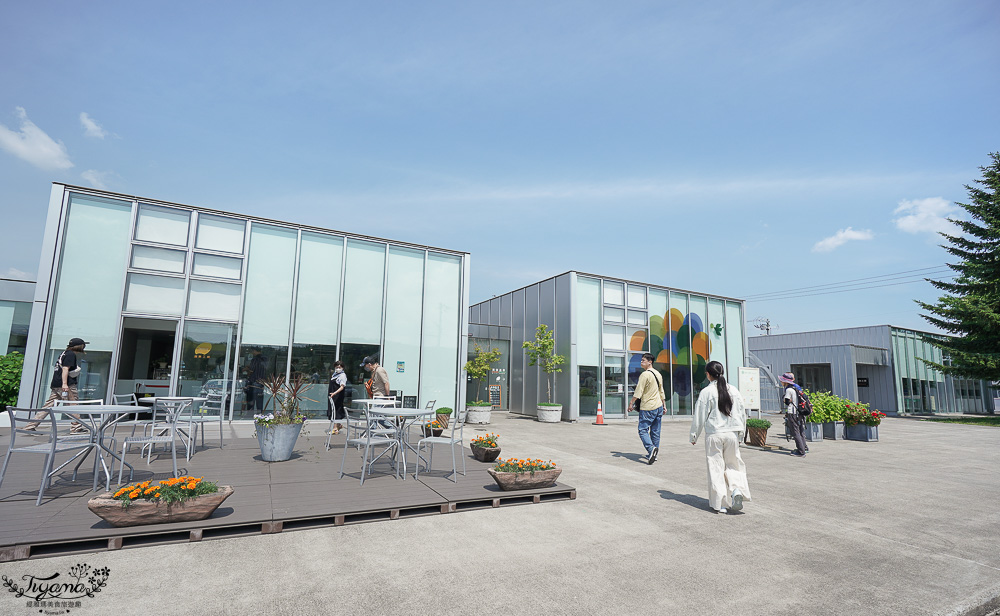 北海道美瑛玻璃屋｜美瑛選果本店｜美瑛聯合美食商場：買美瑛農特產品、吃麵包輕食甜品、法國餐廳～選果市場｜選果工房｜美瑛小麦工房｜阿斯佩格斯餐廳 @緹雅瑪 美食旅遊趣