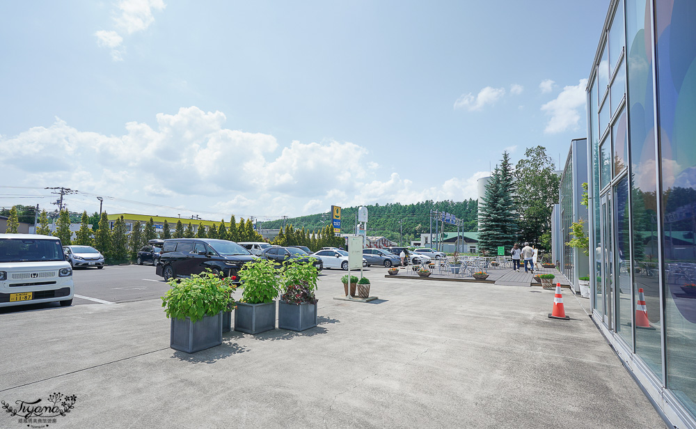 北海道美瑛玻璃屋｜美瑛選果本店｜美瑛聯合美食商場：買美瑛農特產品、吃麵包輕食甜品、法國餐廳～選果市場｜選果工房｜美瑛小麦工房｜阿斯佩格斯餐廳 @緹雅瑪 美食旅遊趣