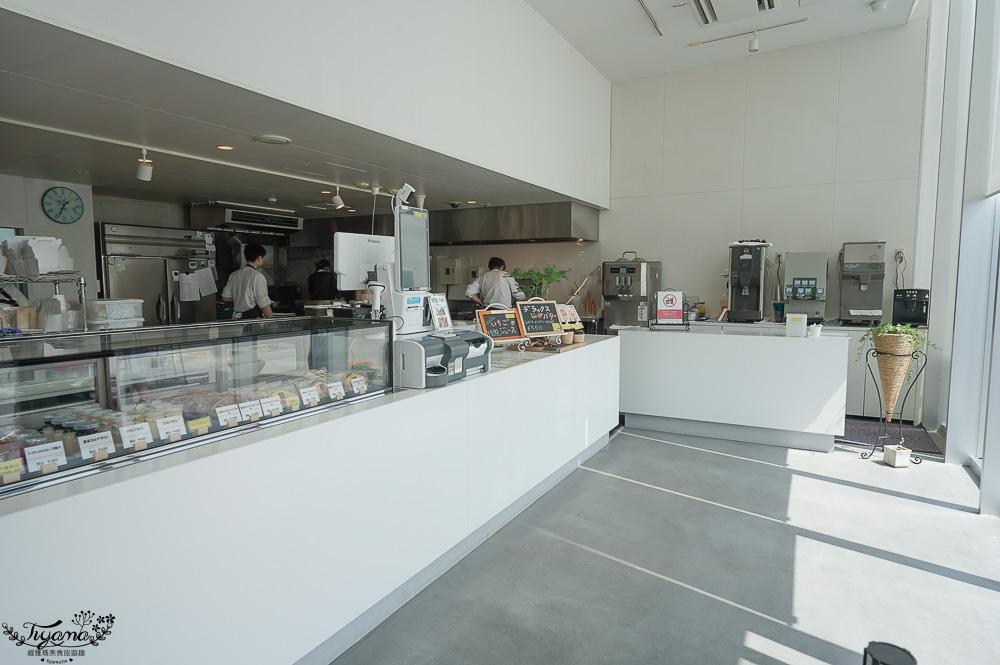 北海道美瑛玻璃屋｜美瑛選果本店｜美瑛聯合美食商場：買美瑛農特產品、吃麵包輕食甜品、法國餐廳～選果市場｜選果工房｜美瑛小麦工房｜阿斯佩格斯餐廳 @緹雅瑪 美食旅遊趣