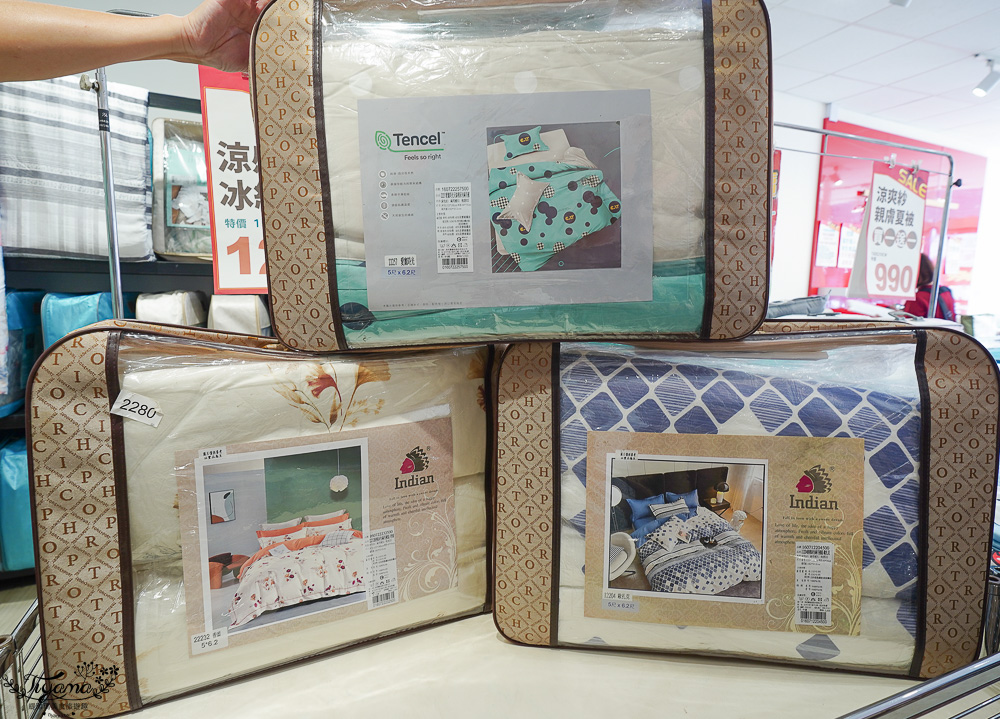 高雄多利寶寢具特賣會開跑囉！！換季出清~殺很大”990元兩用床包組”限量售完為止，枕頭涼被990元買一送一，冬季被5折，工廠直營天絲寢具超甜價~ @緹雅瑪 美食旅遊趣