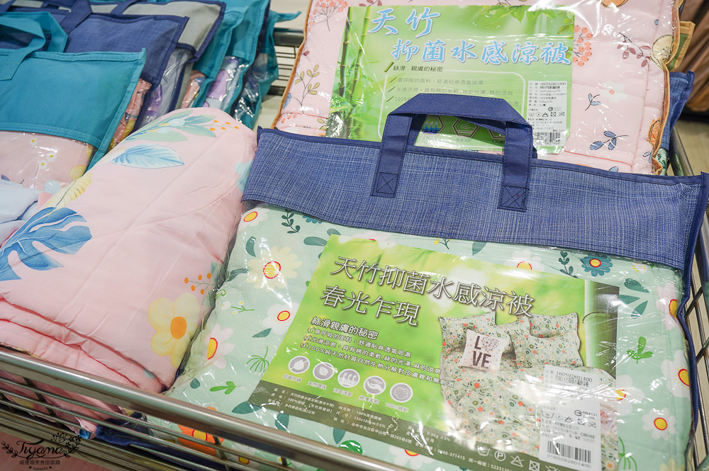 高雄多利寶寢具特賣會開跑囉！！換季出清~殺很大”990元兩用床包組”限量售完為止，枕頭涼被990元買一送一，冬季被5折，工廠直營天絲寢具超甜價~ @緹雅瑪 美食旅遊趣
