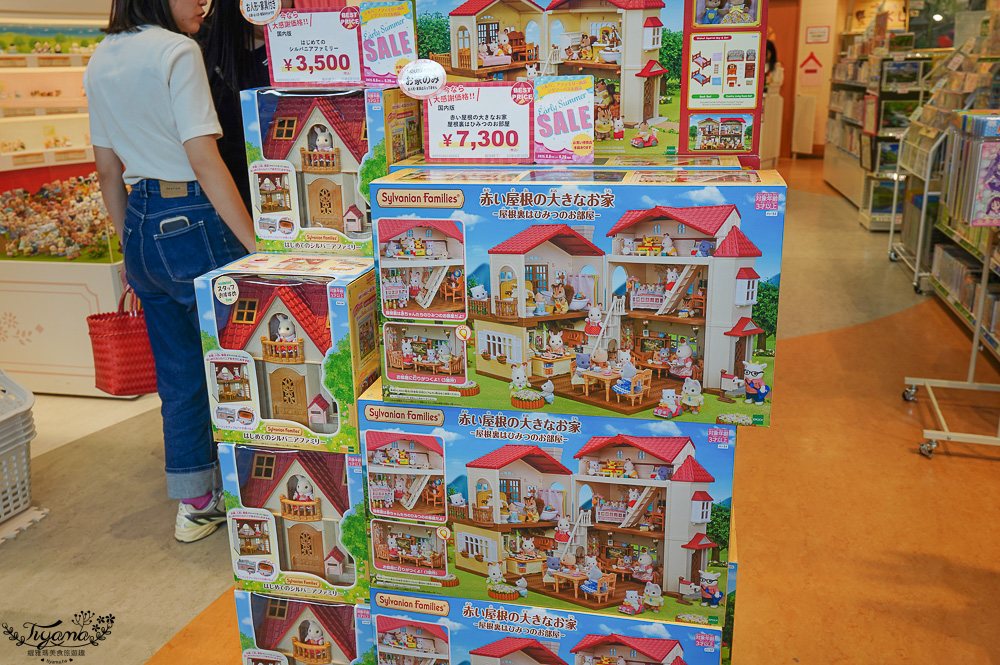 北海道OUTLET「三井OUTLET PARK 札幌北廣島」超好逛OUTLET購物中心，先領折價券再去逛街 @緹雅瑪 美食旅遊趣