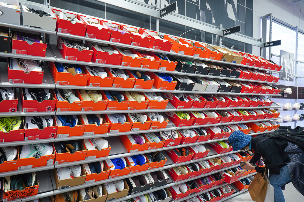 北海道OUTLET「三井OUTLET PARK 札幌北廣島」超好逛OUTLET購物中心，先領折價券再去逛街 @緹雅瑪 美食旅遊趣