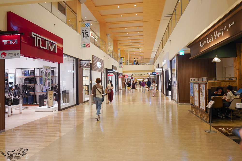 北海道OUTLET「三井OUTLET PARK 札幌北廣島」超好逛OUTLET購物中心，先領折價券再去逛街 @緹雅瑪 美食旅遊趣