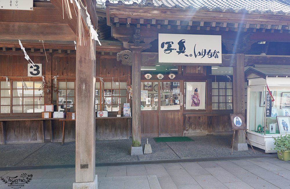 九州小倉城「小倉祇園 八坂神社」連接小倉城旁400多年歷史的豐前市守護神，全日本罕見景點「鳥居+小倉城」同框奇景 @緹雅瑪 美食旅遊趣