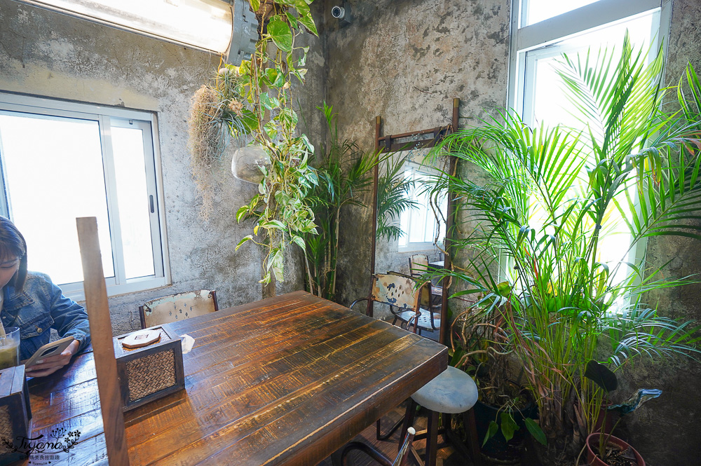 台南早午餐「小北家灶咖ZAOKA」台南在地7年的人氣早午餐店，平日也要排隊 @緹雅瑪 美食旅遊趣