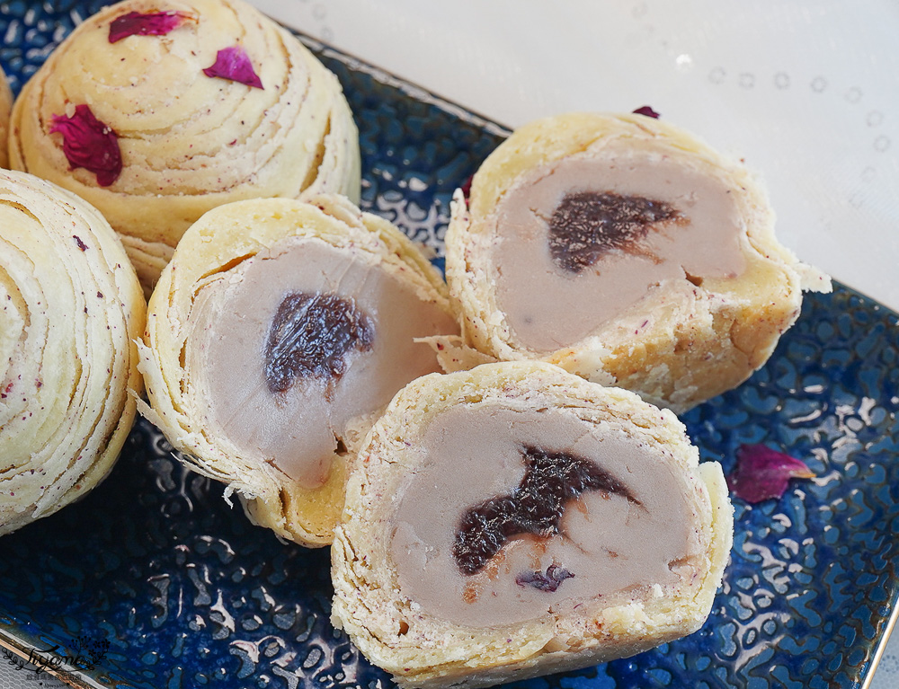 芋頭酥禮盒推薦｜阿聰師芋頭酥：台灣最具代表性的芋頭糕餅，中文怪物限定禮盒、玫躍新春禮盒、芋頭牛軋糖、貢貢香烘焙芋頭條 @緹雅瑪 美食旅遊趣